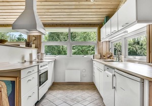 Gorgeous home in Humble with sauna