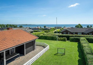 Gorgeous home in Sjølund with WiFi