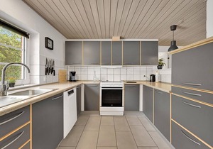 Gorgeous home in Ulfborg with kitchen