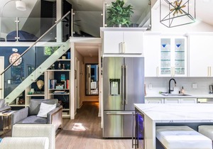 Gorgeous Pool & Hot Tub on Quiet Wooded Lot