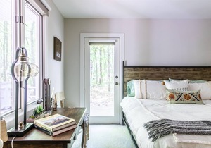 Gorgeous Pool & Hot Tub on Quiet Wooded Lot