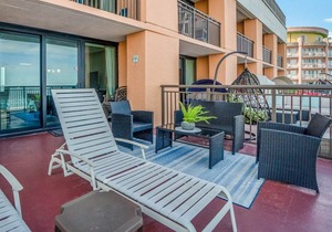 GORGEOUS VIEW OCEANFRONT CONDO W/HUGE SUNDECK BALCONY