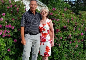 Graham Inn (Fields in Bloom Room with King Bed)