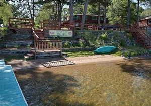 Grand Pines Motel Rooms