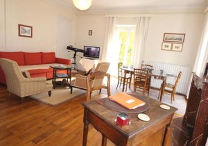 Grand T2 Ensoleillé à Luchon, Face aux Thermes, pour 4 Pers., Proche Télécabine - FR-1-313-165