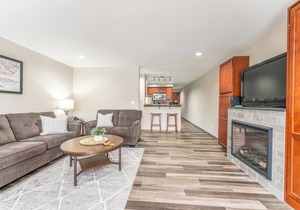 Grandview 644 Waterfront condo on Lake Chelan