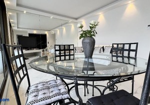 Gray D'albion Yourhosthelper Cannes