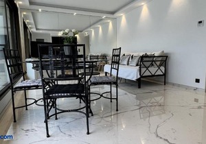 Gray D'albion Yourhosthelper Cannes