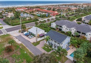 Great Beach Location ~ Pool ~ Professionally Decorated ~ Steps to the Beach!