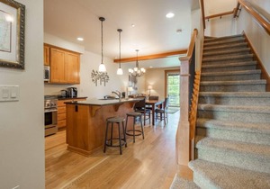 Great Location Near Pool with Suncadia Pool Access