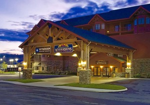 Great Smokies Lodge - Family Resort - Free Waterparks, Pools & Mountain Views