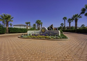 GREATEST PLACE ON EARTH! AFTER DISNEYLAND OF COURSE- ACCESS TO 6 POOLS!