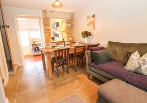 GREEN PUMP COTTAGE, family friendly, with open fire in Blockley