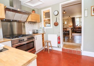 GREEN PUMP COTTAGE, family friendly, with open fire in Blockley