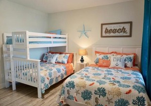 GUEST FAV Beach, Pool sleeps 8