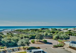 Gulf Front Condo - Compass Point I, Unit 404 by Royal Destinations