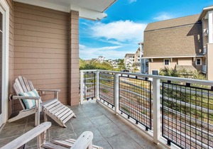 Gulf Front Condo! Gourmet Kitchen!