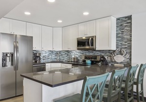 Gulf Shores #605: Sixth Floor Beachfront newly renovated 2 Bedroom 2 Bathroom Condo