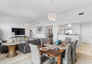 Gulf Views! Professionally Decorated! Community Pool!