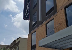 Hampton Inn and Suites Minneapolis University Area, MN