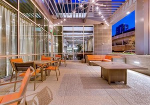 Hampton Inn & Suites Fort Worth Downtown