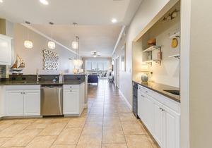 Harborview Grande 802 - Stunning Top Floor