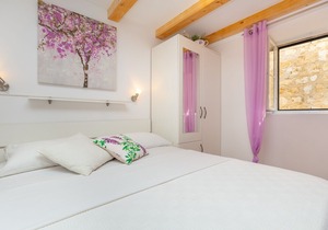 Hedera Estate, Hedera Studio 10