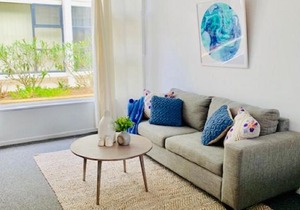 Hello Henley Beach - Beachside apartment