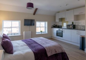 Hereford City Centre - Isabella House, Aparthotel - Modern Apartments In The Heart of The City - Hosted by RENTMYHOUSE