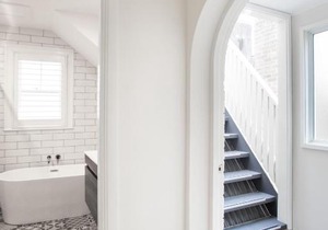 Heritage Listed Terrace Seconds From Barangaroo