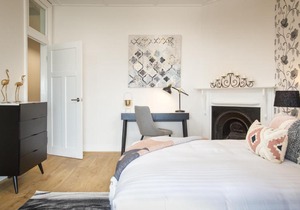 Heritage Listed Terrace Seconds From Barangaroo