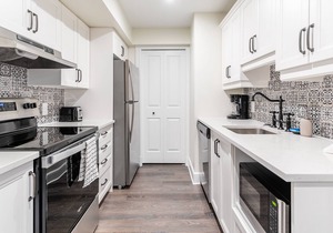 Heritage Rideau 2Br Apartment. Free Parking