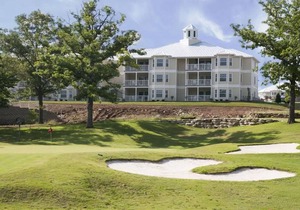 HICV Holiday Hills Resort 1BR Suite FRIDAY Check-In