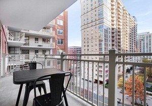 Hip Ballston 1BR w/Pool, W/D & Gym, walk to Bars & Metro, by Blueground