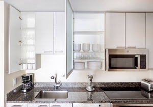 Hip North Station 2BR w/W/D, Terrace & Gym, nr TD Garden, by Blueground