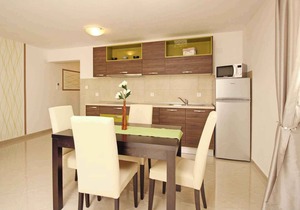 Holiday apartment mit Pool