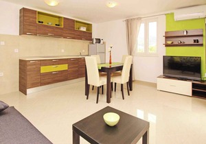 Holiday apartment mit Pool