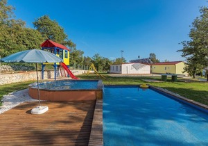 Holiday house with private pool No.9 in holiday park Jelovci