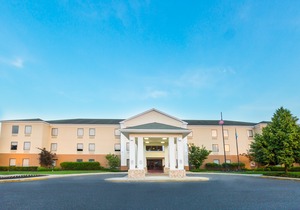 Holiday Inn Express & Suites Burlington - Mount Holly, an Ihg Hotel