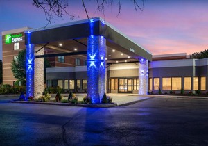 Holiday Inn Express Naperville