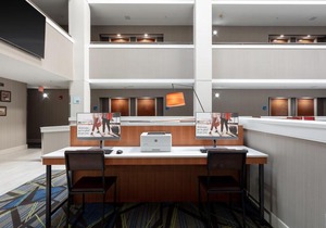 Holiday Inn Express & Suites Milton East I-10