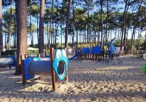 Homerez - Bungalow 4 km away from the beach for 6 ppl. with shared pool