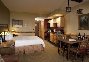 Hope Lake Lodge & Indoor Waterpark