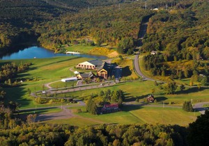 Hope Lake Lodge & Indoor Waterpark