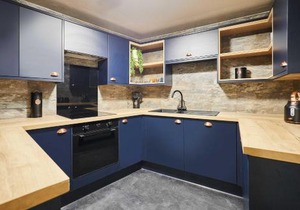 Host & Stay - Regency Mansions Apartment