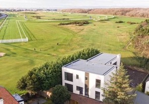 *HOT TUB* Entire 3 bed, East Lothian luxury apartment w/garden+hot tub. Sleeps 6