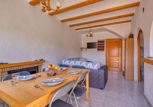 House ∙ 2 bedrooms ∙ 4 guests