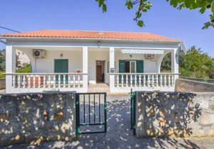 House ∙ 2 bedrooms ∙ 6 guests