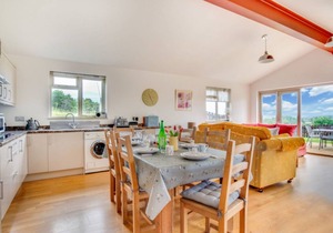 House ∙ 3 bedrooms ∙ 5 guests