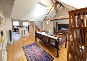 HS13 Marais Family Apartment